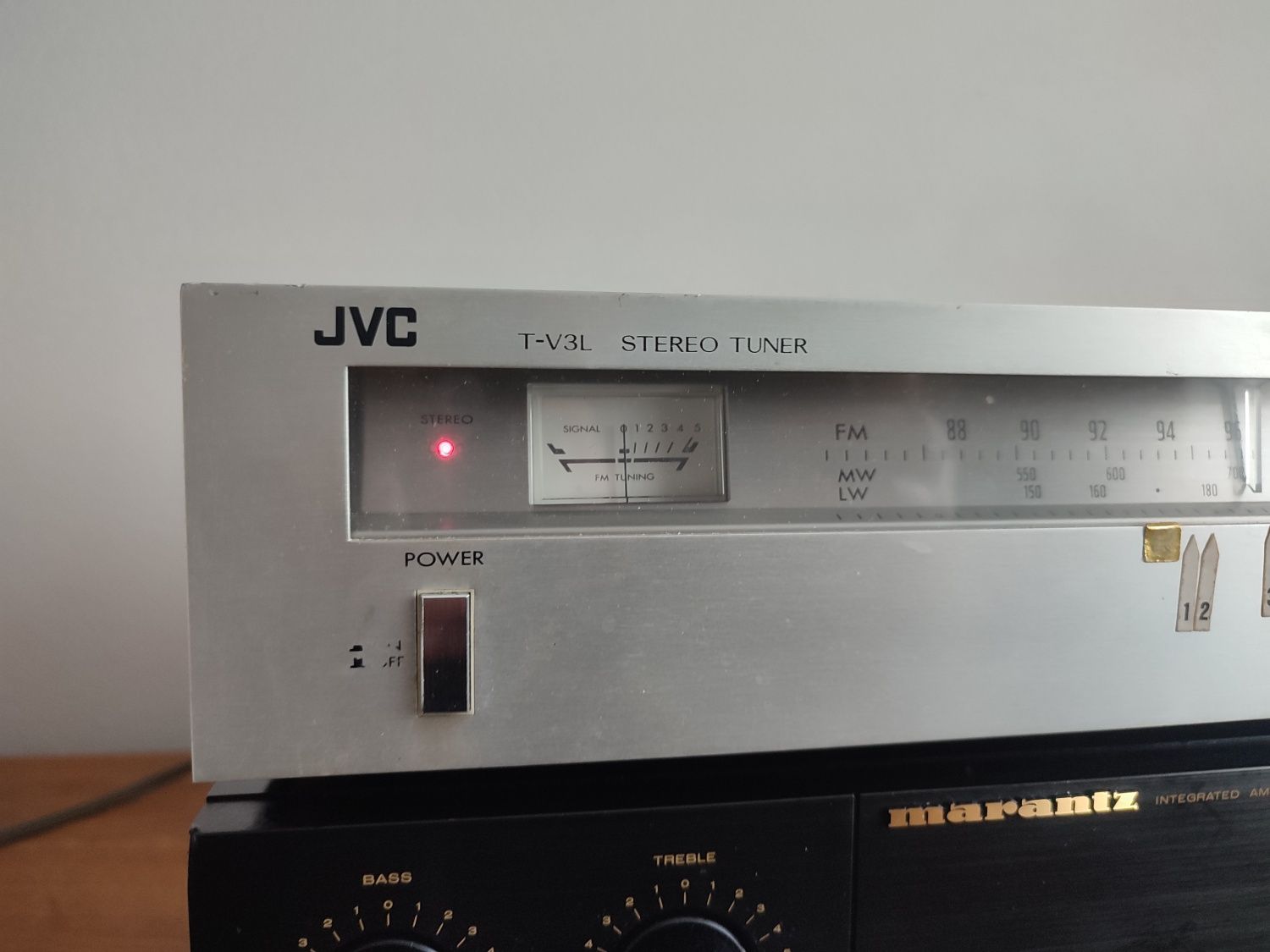 WYPRZEDAŻ! Tuner radiowy JVC T-V 3L , tanio,sprawny