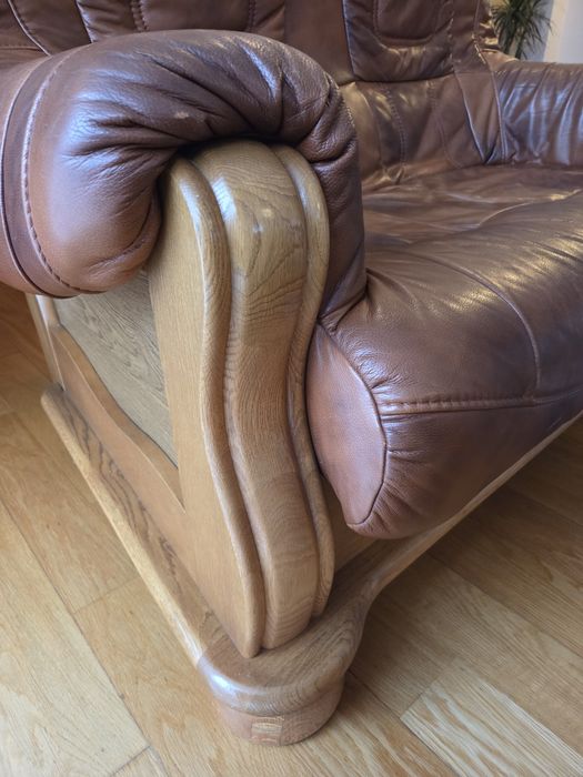 Komplet mebli skórzanych - sofa oraz 2 fotele