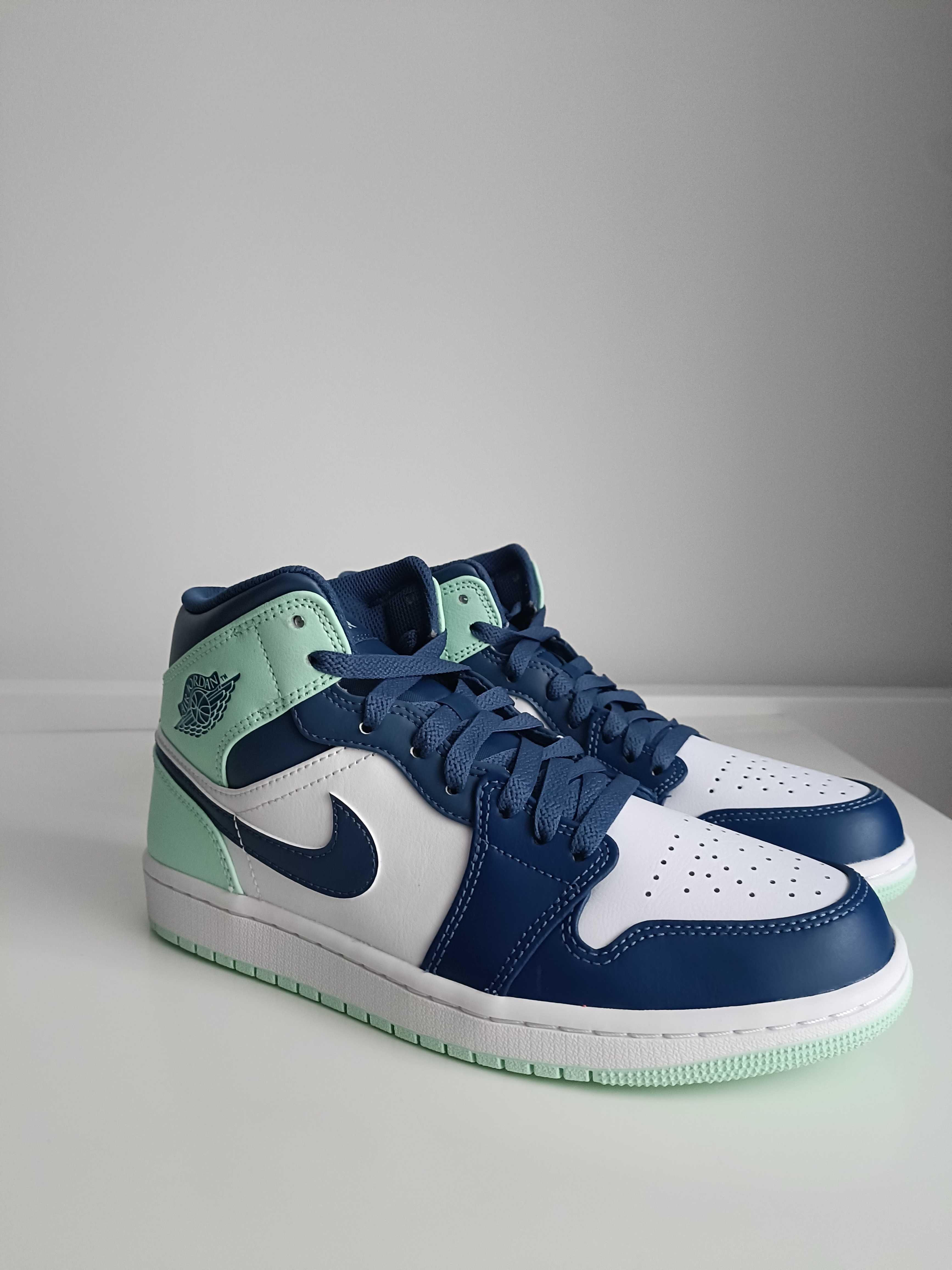 Buty Jordan 1 Mid Mystic Navy Mint Foam rozmiar 40,5 wkładka 25,5 cm