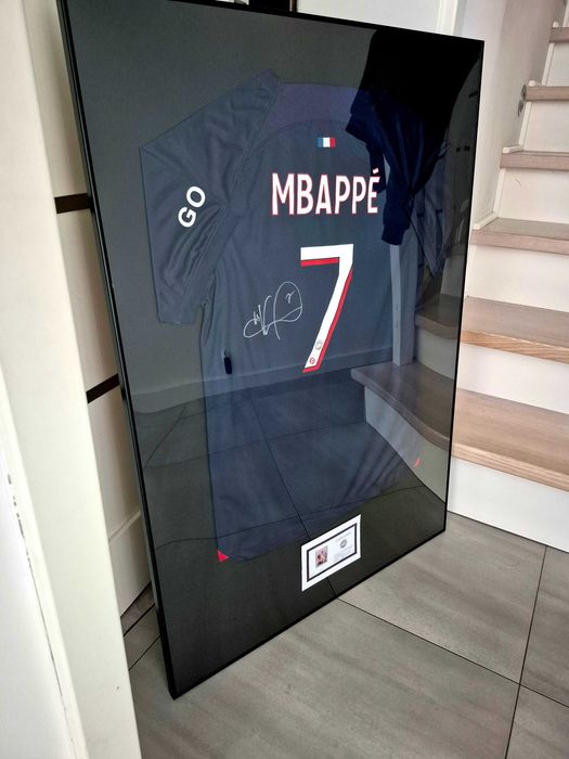 PSG Mbappe koszulka podpis autograf rama certyfikat