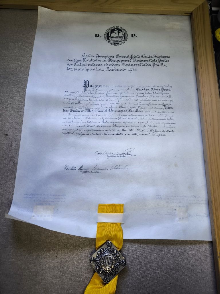 Diploma em pergaminho 1946

Ano de 1946.


Totalmente redigido