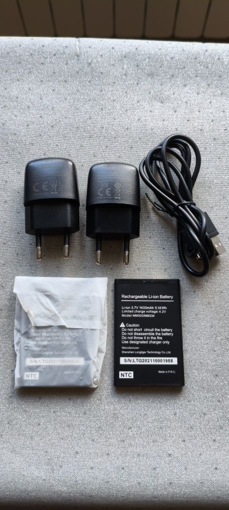 Maxcom MM334 + dodatkowe akcesoria