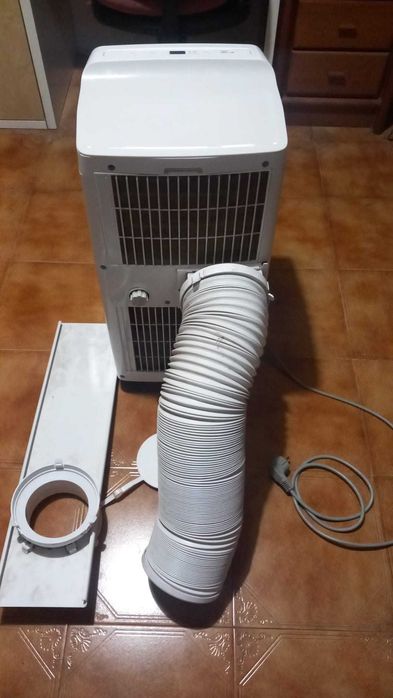 Ar Condicionado Portátil KUNFT KAC8606 – Usado, em bom estado