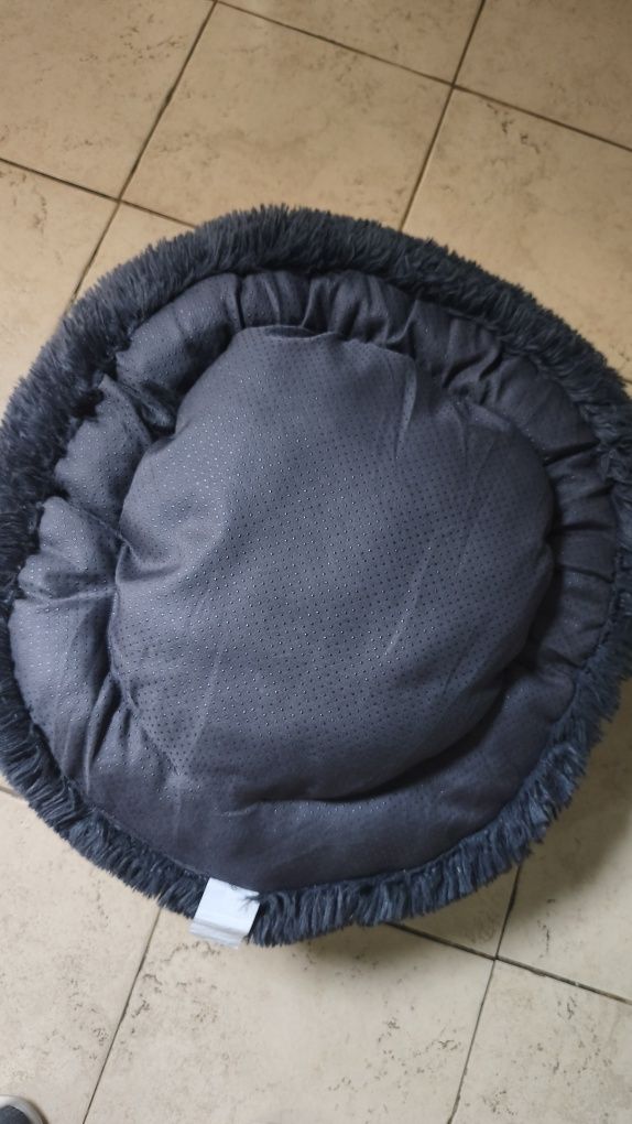 Cama para cão ou gato nova