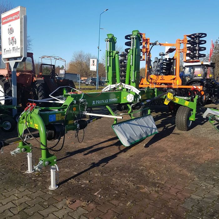 Pronar ZKP690  PROMOCJA! Zgrabiarka dwukaruzelowa PRONAR ZKP690