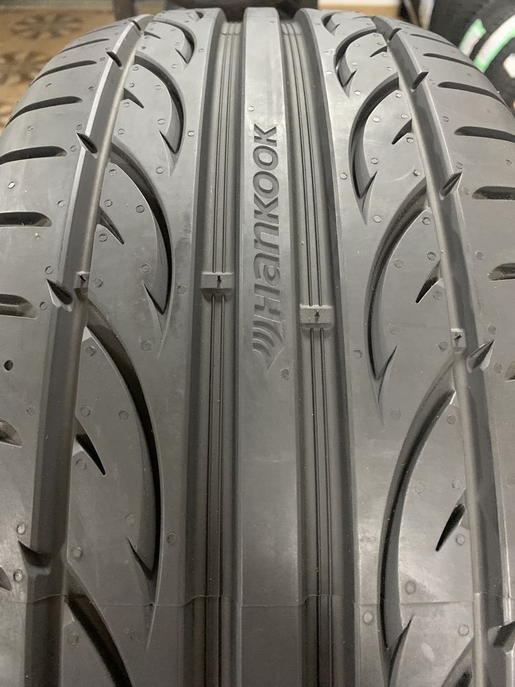 Комплект літніх шин 225/50/18 99Y HANKOOK VENTUS V12 evo 2