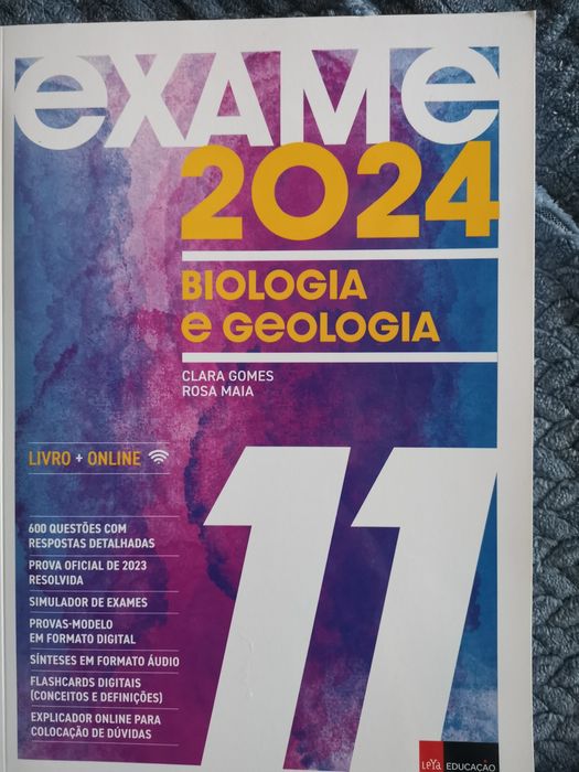 Livro novo de preparação para exame de biologia geologia