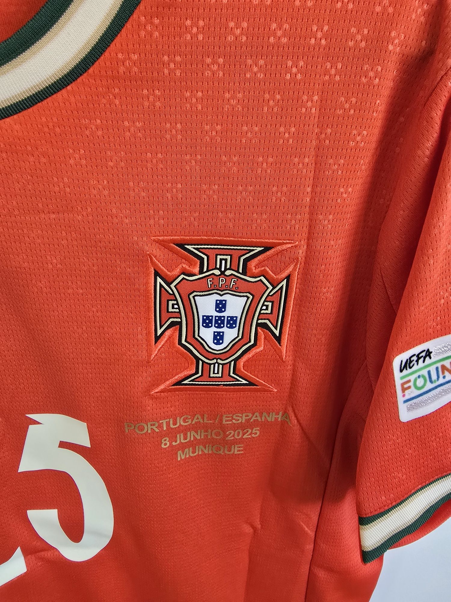 Camisola Portugal Nuno Mendes final liga das nações
