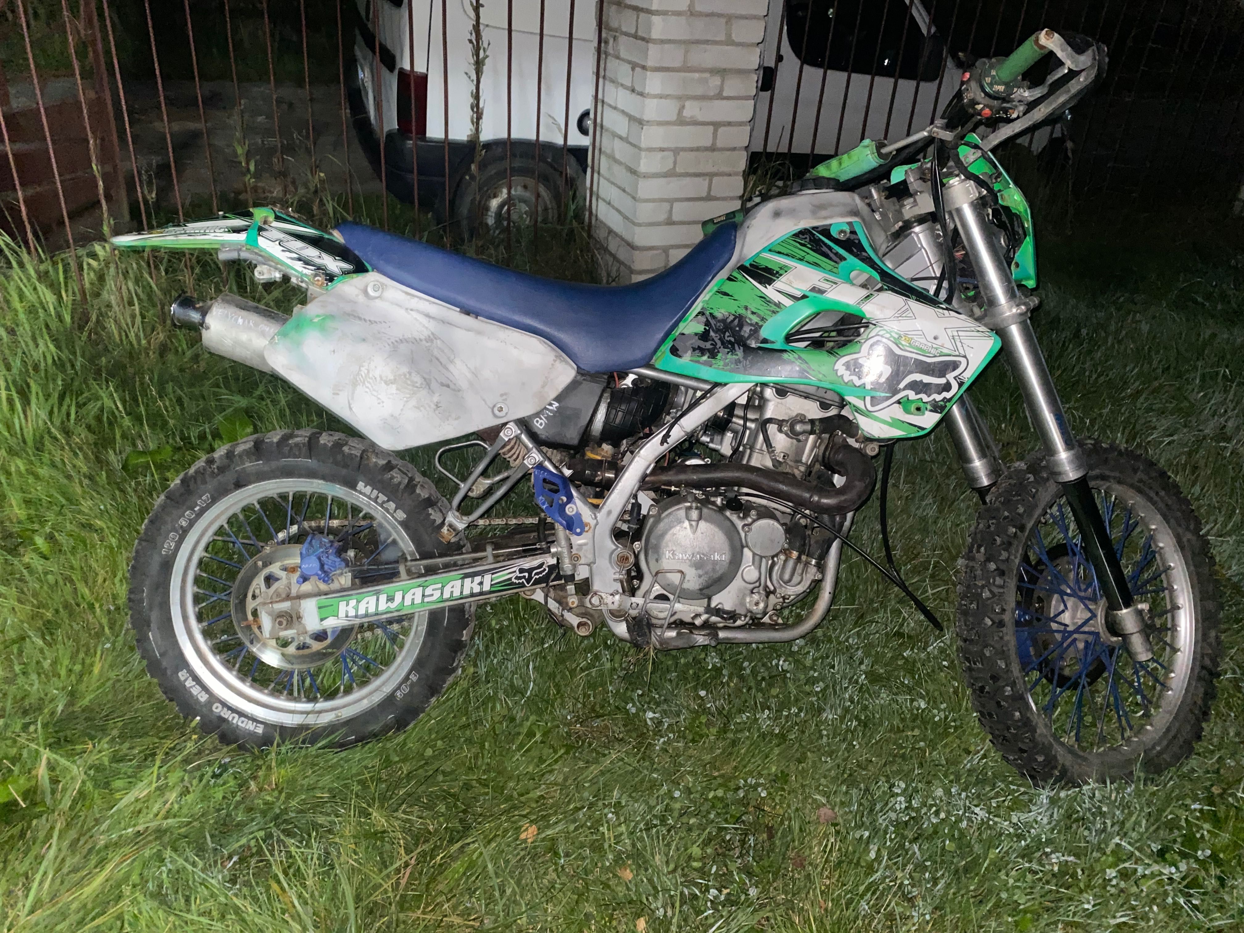 Продам кросовий кавасакі klx 650