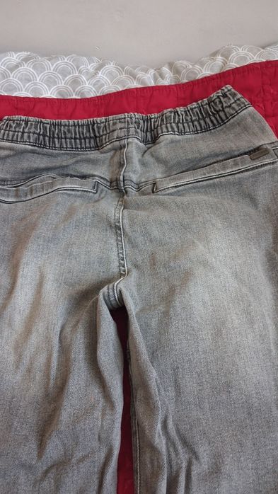 Spodnie jeansowe reserwed 158 dla chłopca