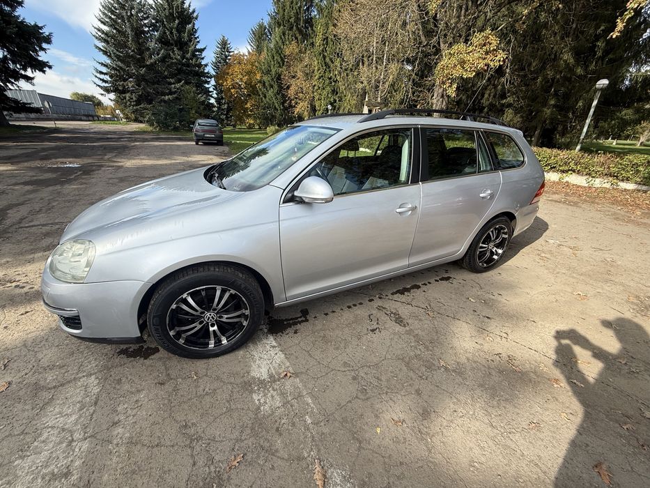 Продам Volkswagen Golf 5