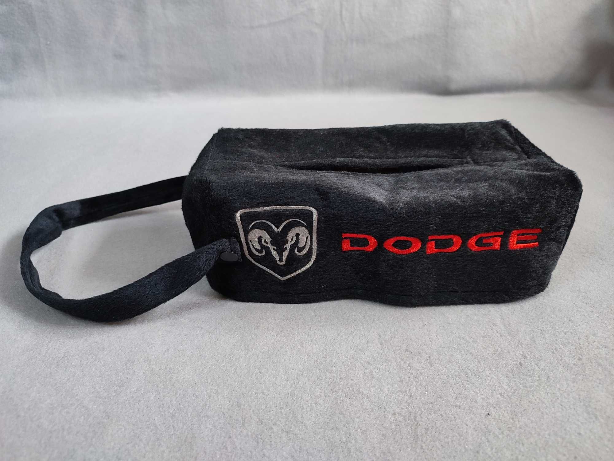 Чехол Dodge для сухих / влажных салфеток в коробке, черный