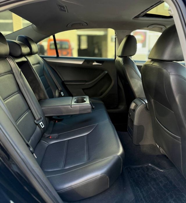 Volkswagen Jetta SE 2014