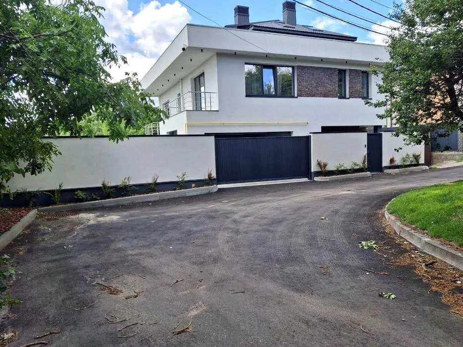 Сучасний будинок 280м2. Можна під офіс. Соломянский р.  гарна Розвязка
