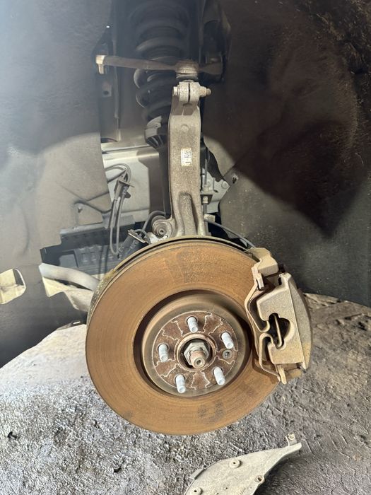 Поворотний кулак передній Jaguar I-Pace j9d33k185bc j9d33k186bc