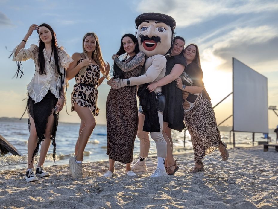 Лабубу.аниматоры Николаев, Ведмідь,Заяць,Шрек,Панда,Стич,Горилла