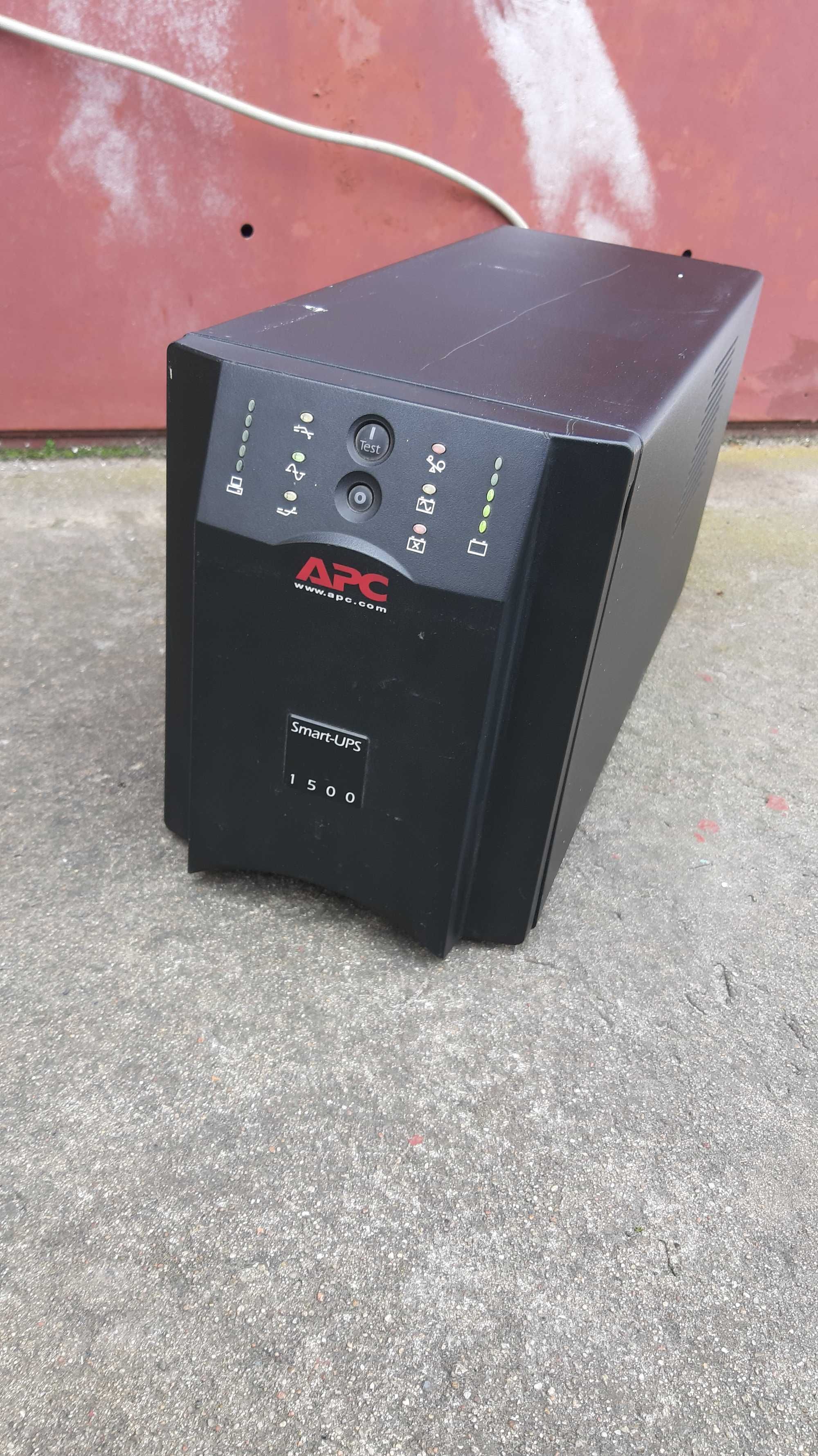 UPS APC Smart-UPS 1500 , używany , sprawny , z akumulatorami