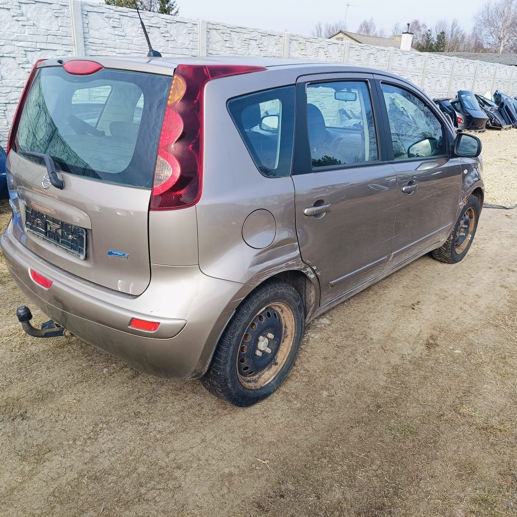 Nissan note1.4i  2009r kolor C30G na części