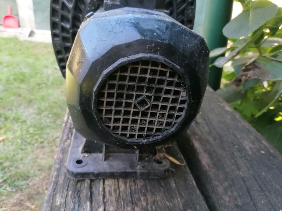 Bomba filtro para piscina trifásico