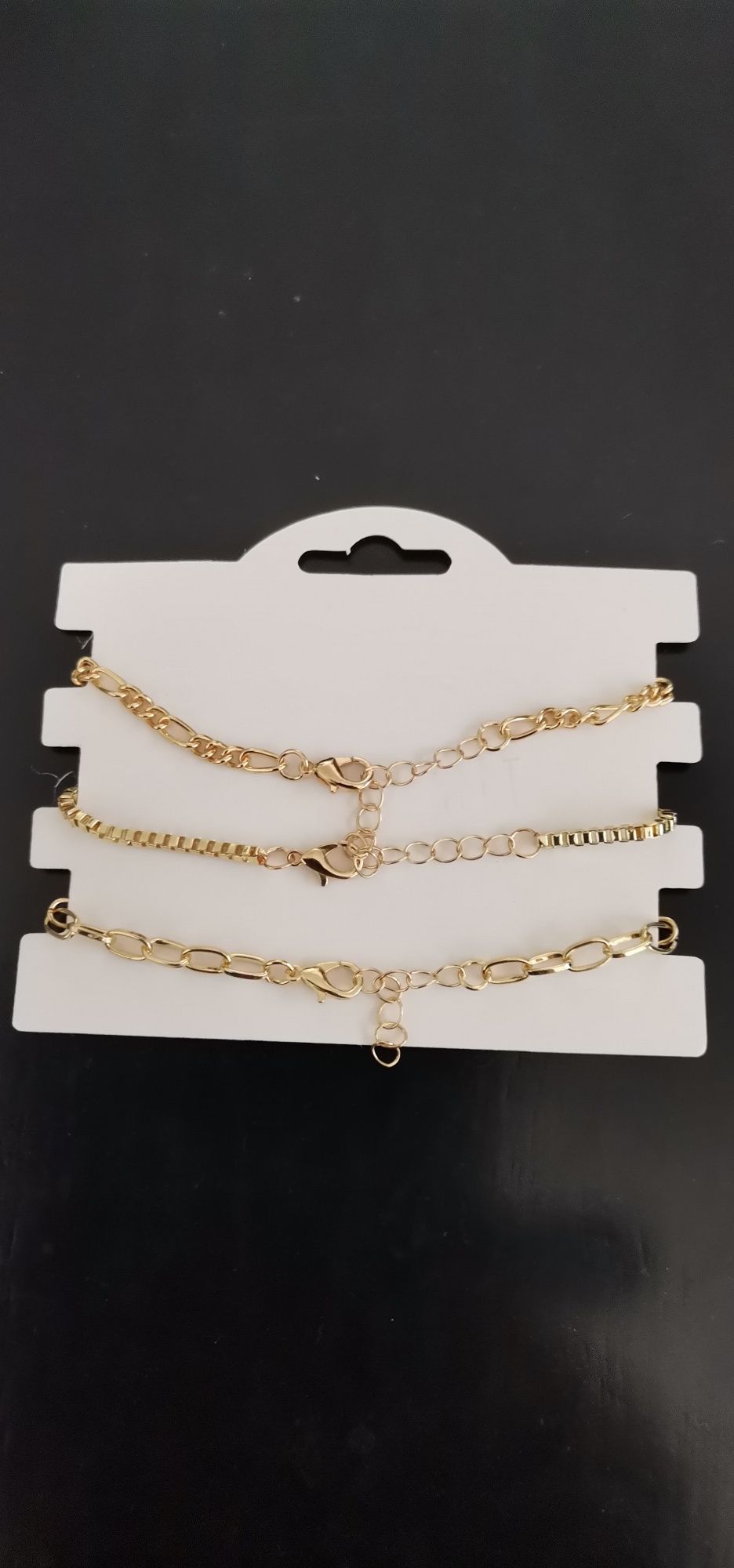 Pulseiras douradas NOVAS