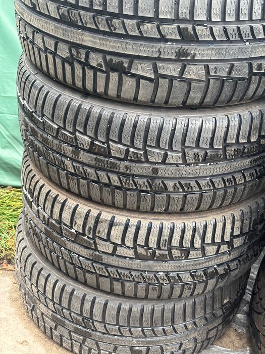 215-55-R16 NOKIAN WR комплект 4штуки зимней резины GERMANY 2023