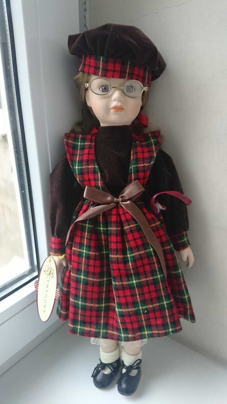 Кукла коллекционная керамическая CHRISTINE SYMPHONY