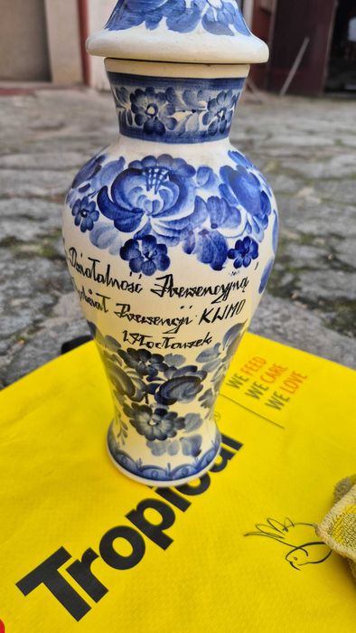 Wazon dedykowany MO z pokrywą porcelana unikat Milicja Włocławek KWMO