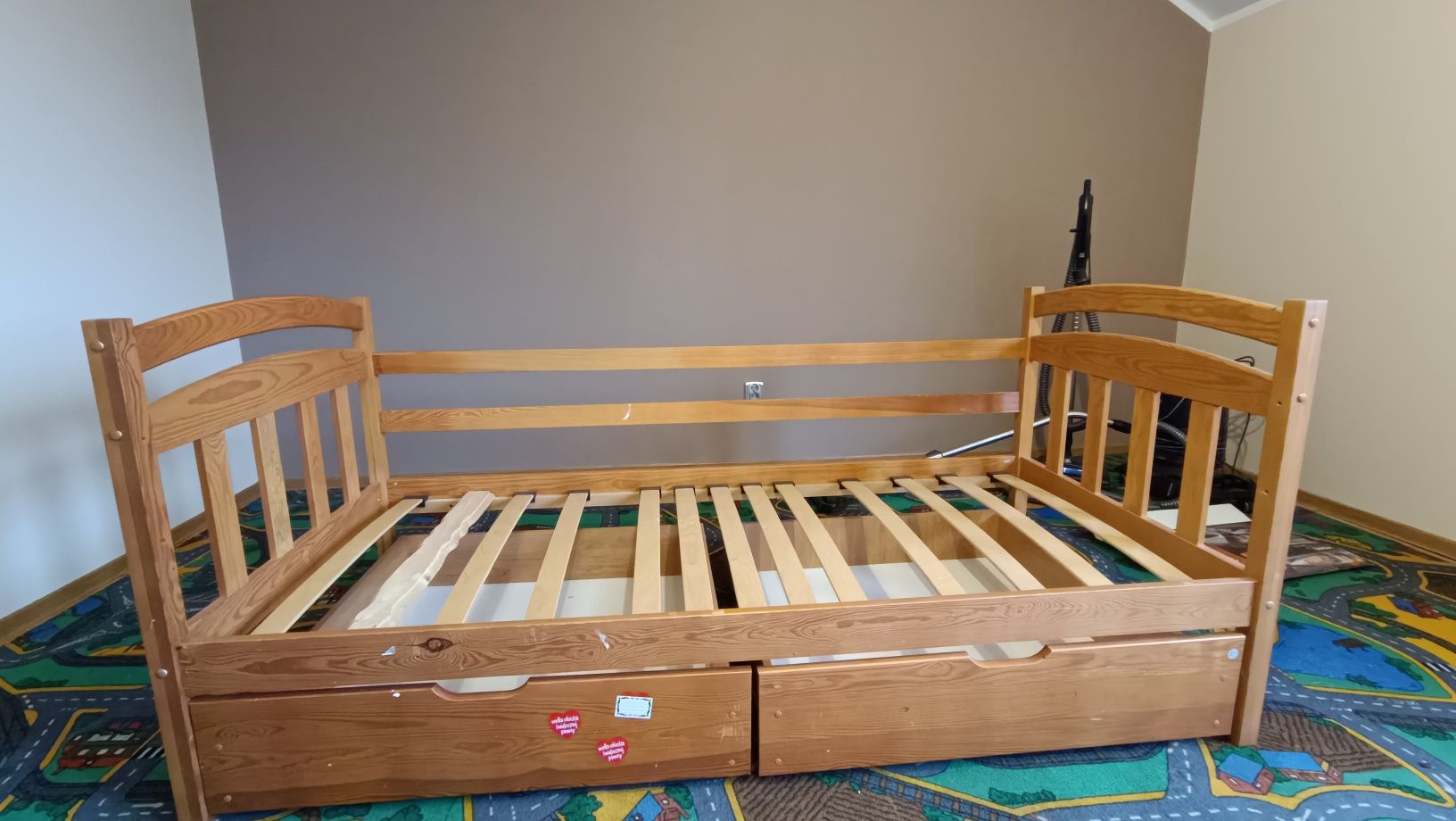 Łóżko dziecięce bez materaca