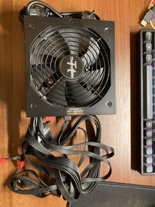 Zasilacz komputerowy Thermaltake Smart SE 530W