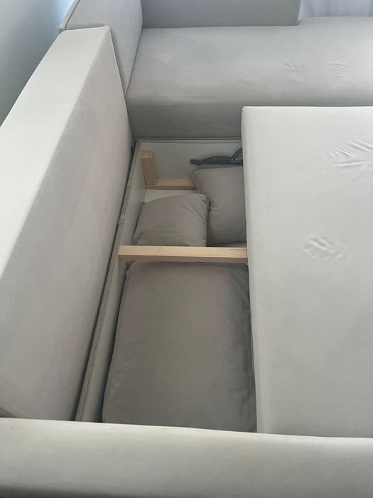 Naroznik z funkcja spania, 220 cm szerokosc / 100 glębokosc