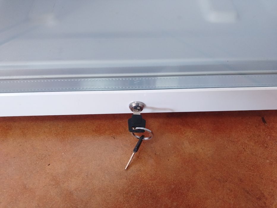 Frigorífico Expositor (Como Novo / Damos Garantia)