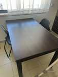Vendo mesa com marcas de uso