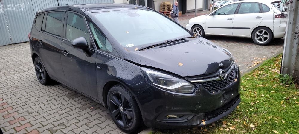 Zafira C Lift 2016