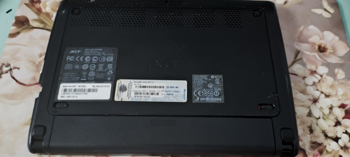 Acer aspire one D257