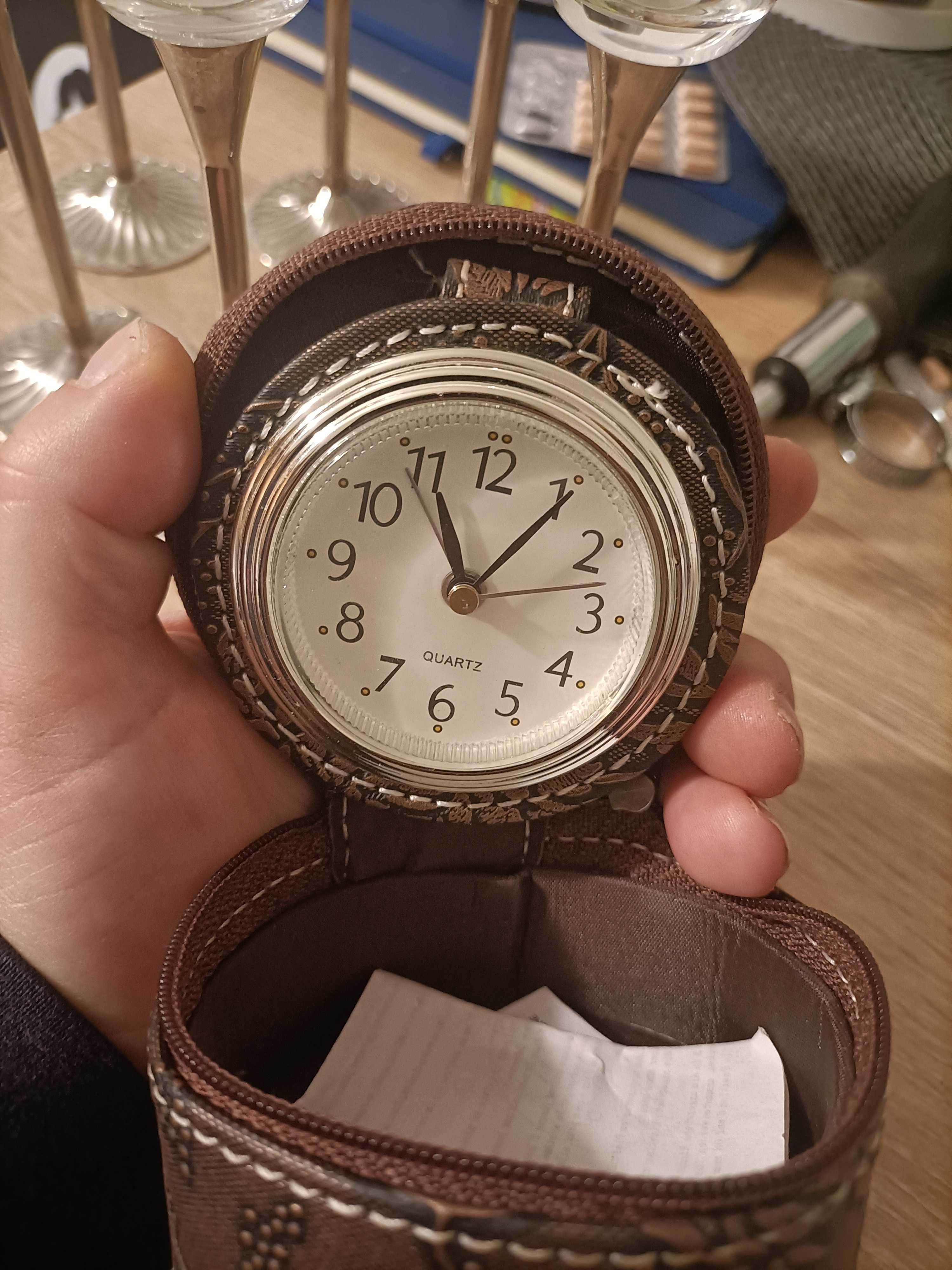 Stary zegarek w etui