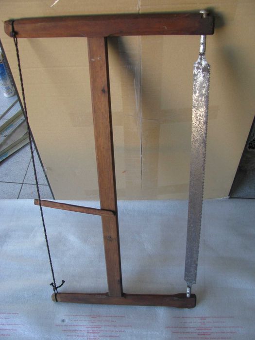 Serrote antigo em bom estado