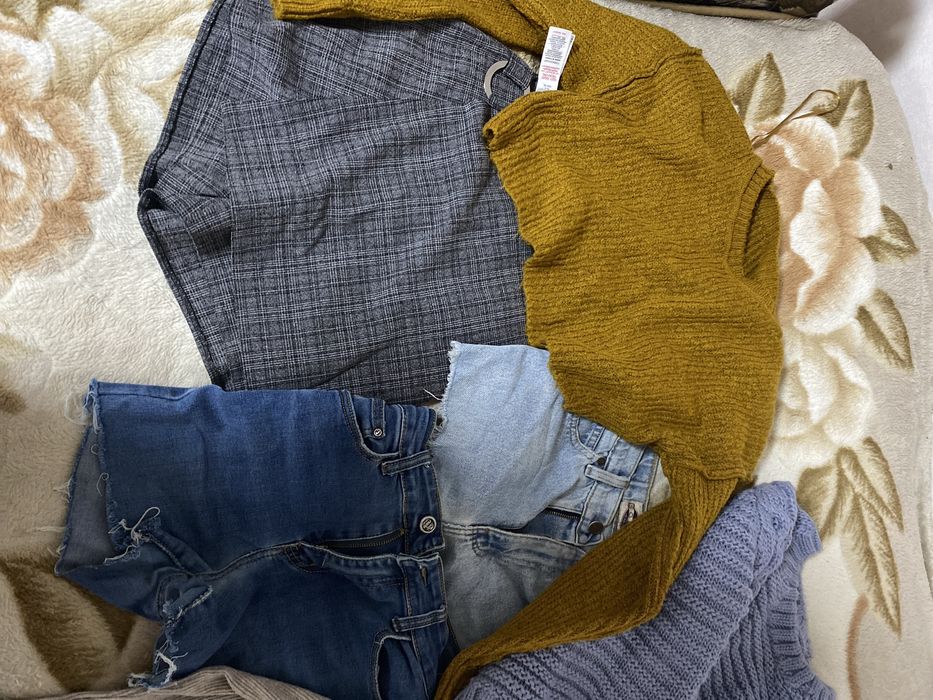 Віддам лот речей хс - с