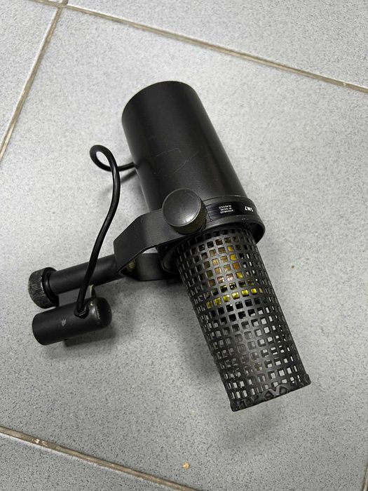 микрофон Shure SM 7 b