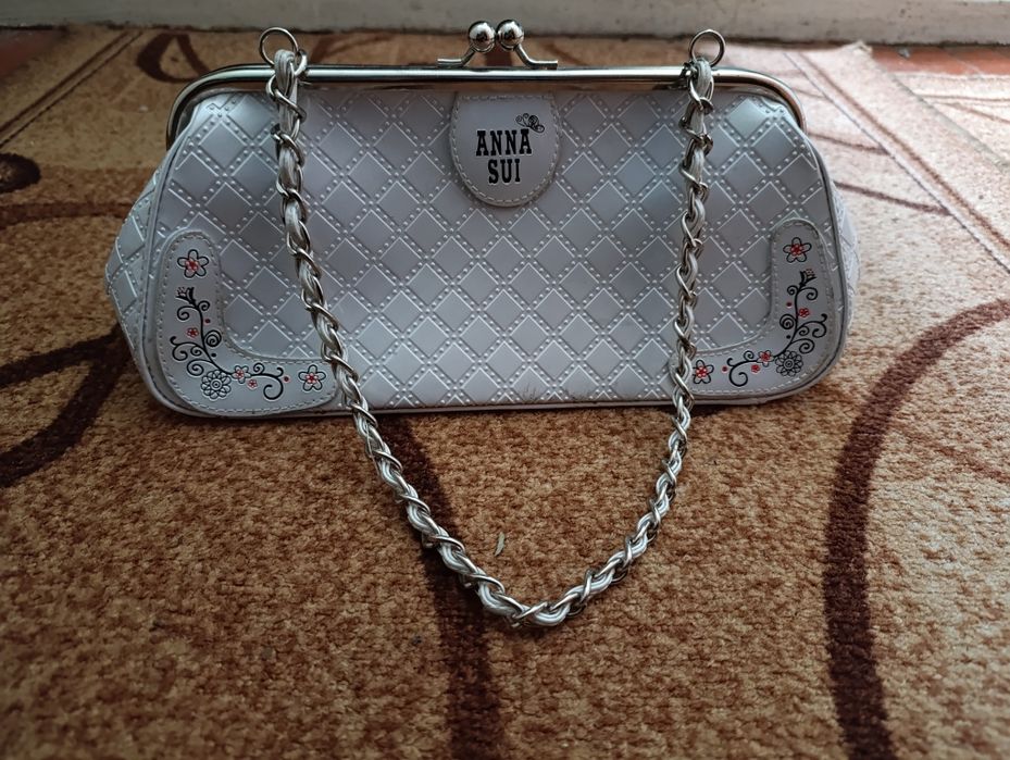 Сумочка Anna Sui в гарному стані