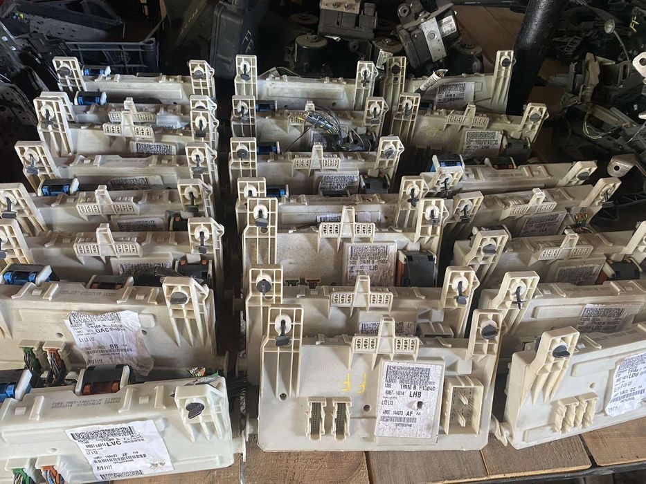 Блок запобіжників BSI Ford Focus2, Cmax