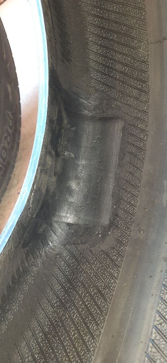 Резина 255/45 r20 Toyo 2шт и Brigestone 2шт  б/у комплект