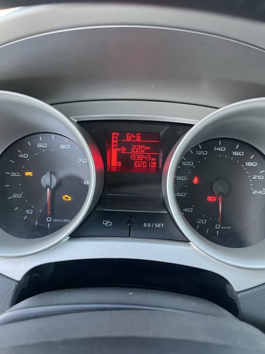 Seat ibiza 2011р 1.4