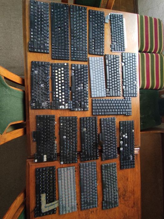 Клавіатури до ноутбуків