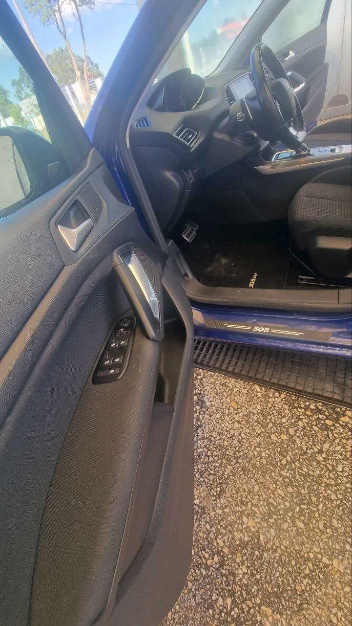Peugeot 308sw EAT8 2019