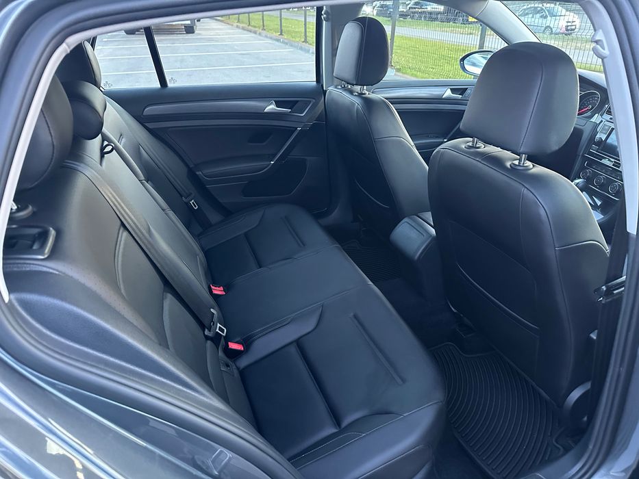 Продаю Volkswagen Golf 7.5 2021