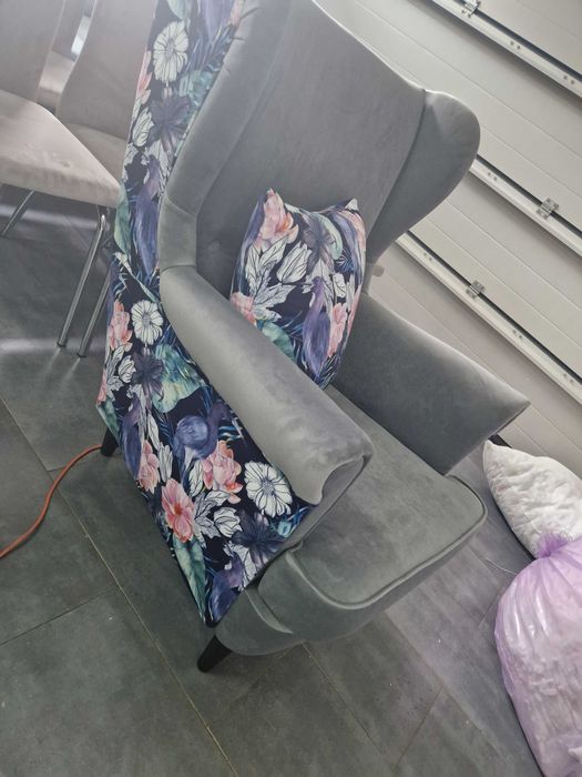 Fotel uszak  750 zł dowolny kolor .wysyłka cała polska !