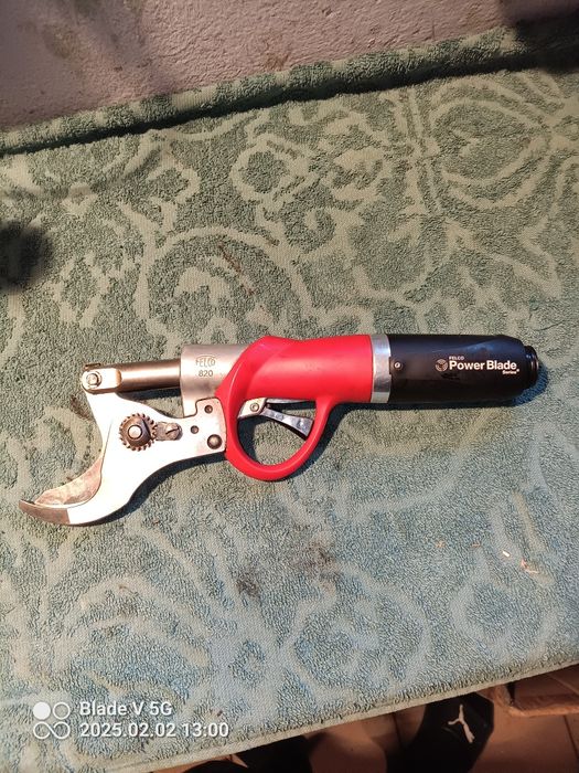 Sekator elektryczny Felco 820