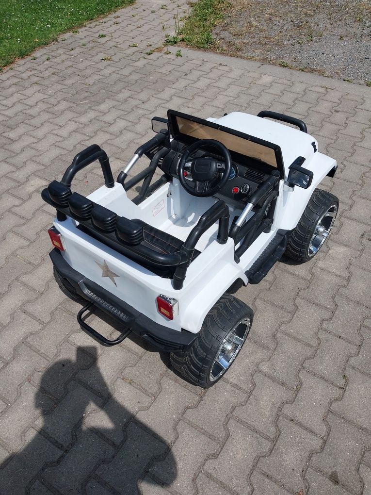 Samochod duzy Jeep auto na akumulator sterowany z pilotem 12V dzieci