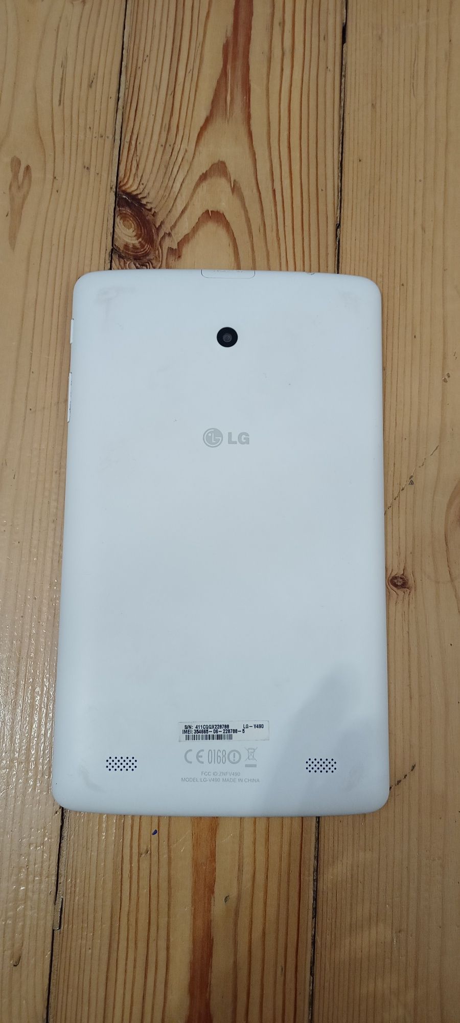 Tablet LG G Pad 8.0 + etui