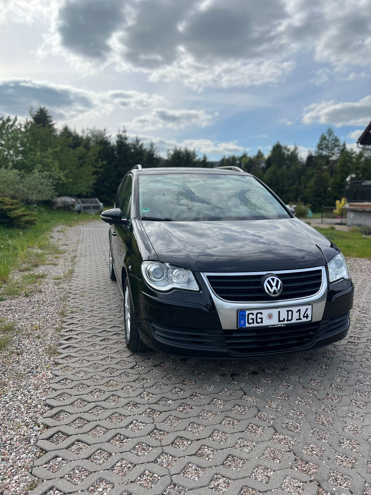 Volkswagen touran